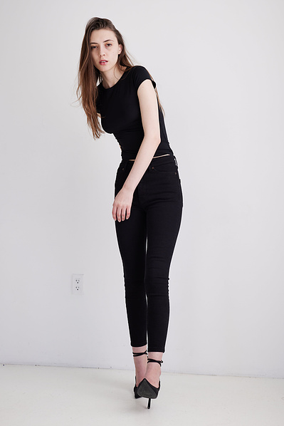 Studio-based NYC model digitals highlighting natural beauty and confidence.