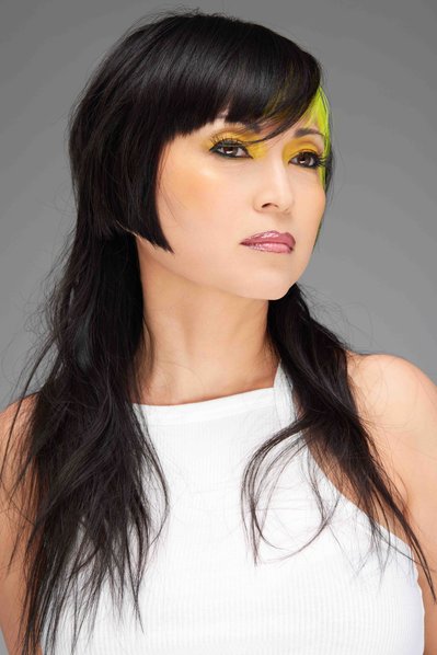 Blaine Pennington provides high-quality beauty photography services in NYC. His attention to detail in lighting and composition ensures clean, professional results, ideal for advertising, editorial shoots, and personal branding projects.
