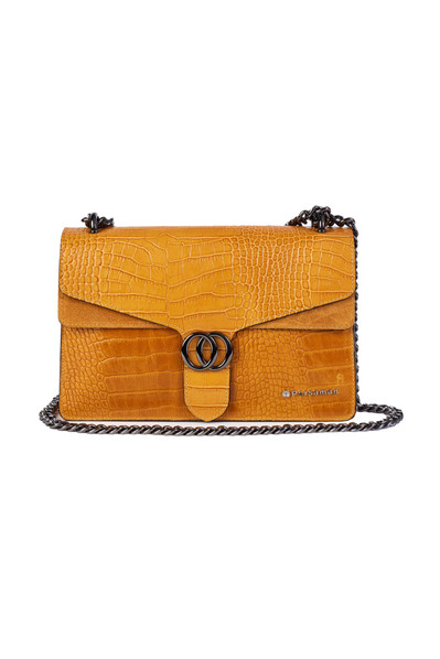 Drive conversions with visually appealing e-commerce photography in NYC.