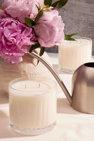 New York City Product Photographer. Commercial Goods. Ecommerce. NYC Lifestyle. Candles. Midtown West Co.