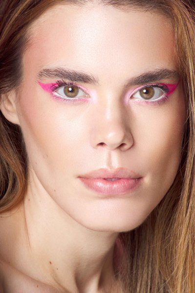 Blaine Pennington offers expert beauty photography in NYC, delivering polished, professional images. His focus on clean lighting and composition ensures high-quality results, ideal for portfolios, campaigns, and personal branding projects.