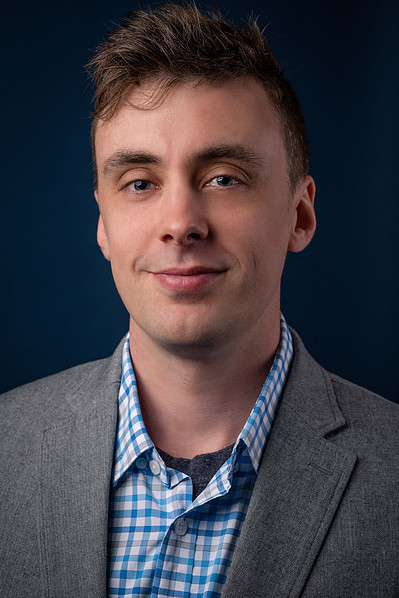 Put your best face forward with our contemporary corporate headshots in New York City.