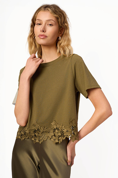 NYC fashion photographer capturing product details for women’s clothing shops.