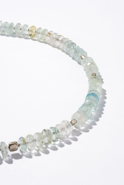 E-commerce photographer. Based in New York City. Providing e-commerce product photography for jewelry and clothing brands.