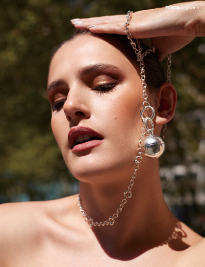 Showcase the latest trends with dynamic fashion photography in NYC.
