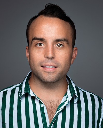 Capture the essence of success and ambition with our corporate headshot sessions in the bustling city of New York.