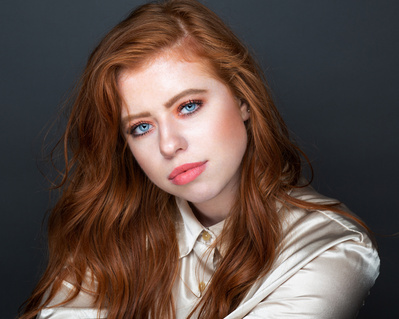 Studio headshot photography sessions in Manhattan, Brooklyn and Queens. Blaine Pennington.