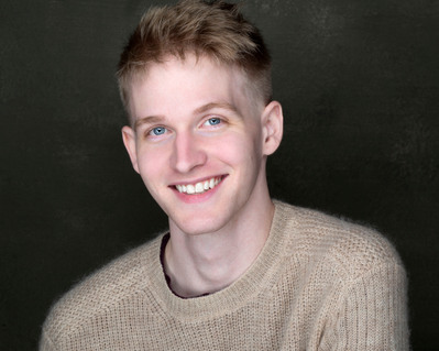New York City Headshot Photographer. NYC Photography. Actor Singer Dancer Theatre Film TV Performer Headshots. Blaine Pennington. Broadway. Musician. Branding.