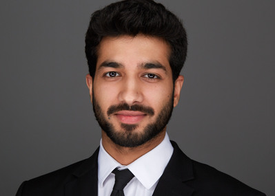 Communicate professionalism and competence with our corporate headshot photography in NYC.