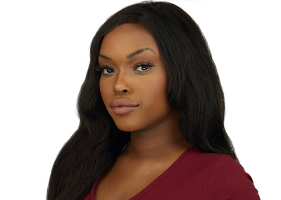 Make a memorable first impression with our NYC corporate headshots against iconic landmarks.