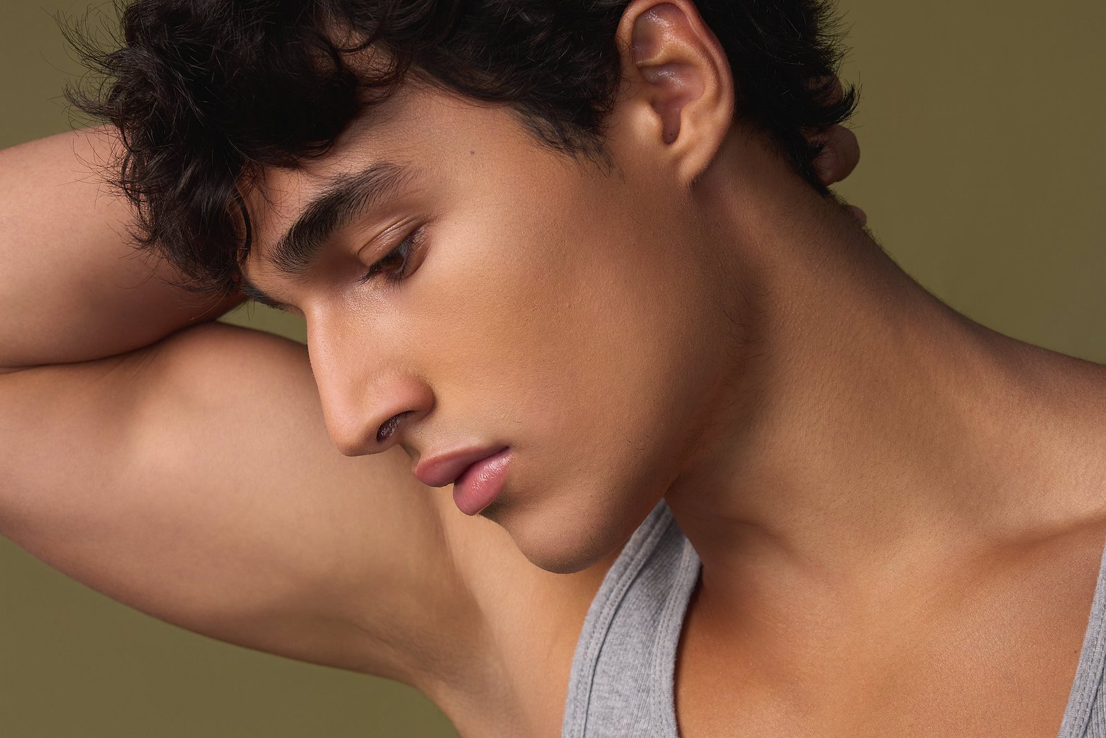 New modeling portfolio shoot capturing beauty and full-length images.