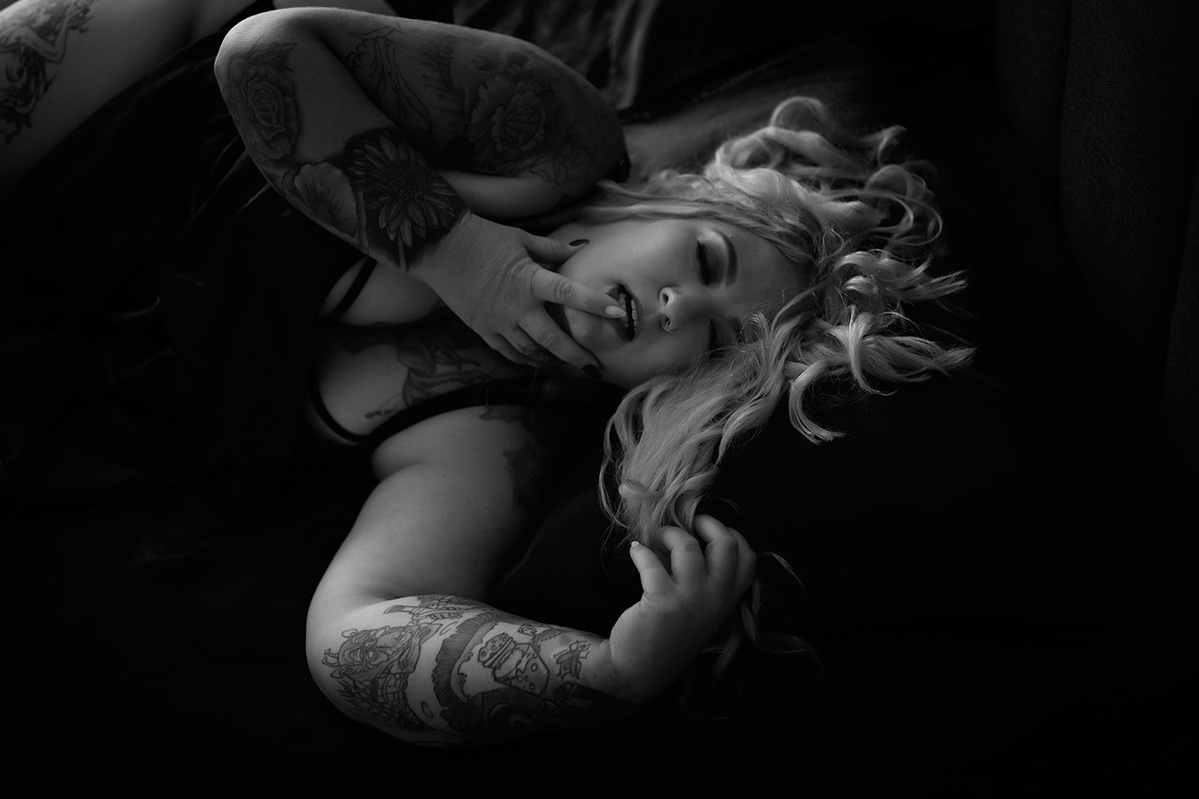 Townsville boudoir photography, Townsville boudoir photographer, boudoir photography Townsville, boudoir photographer Townsville, Townsville boudoir photos,