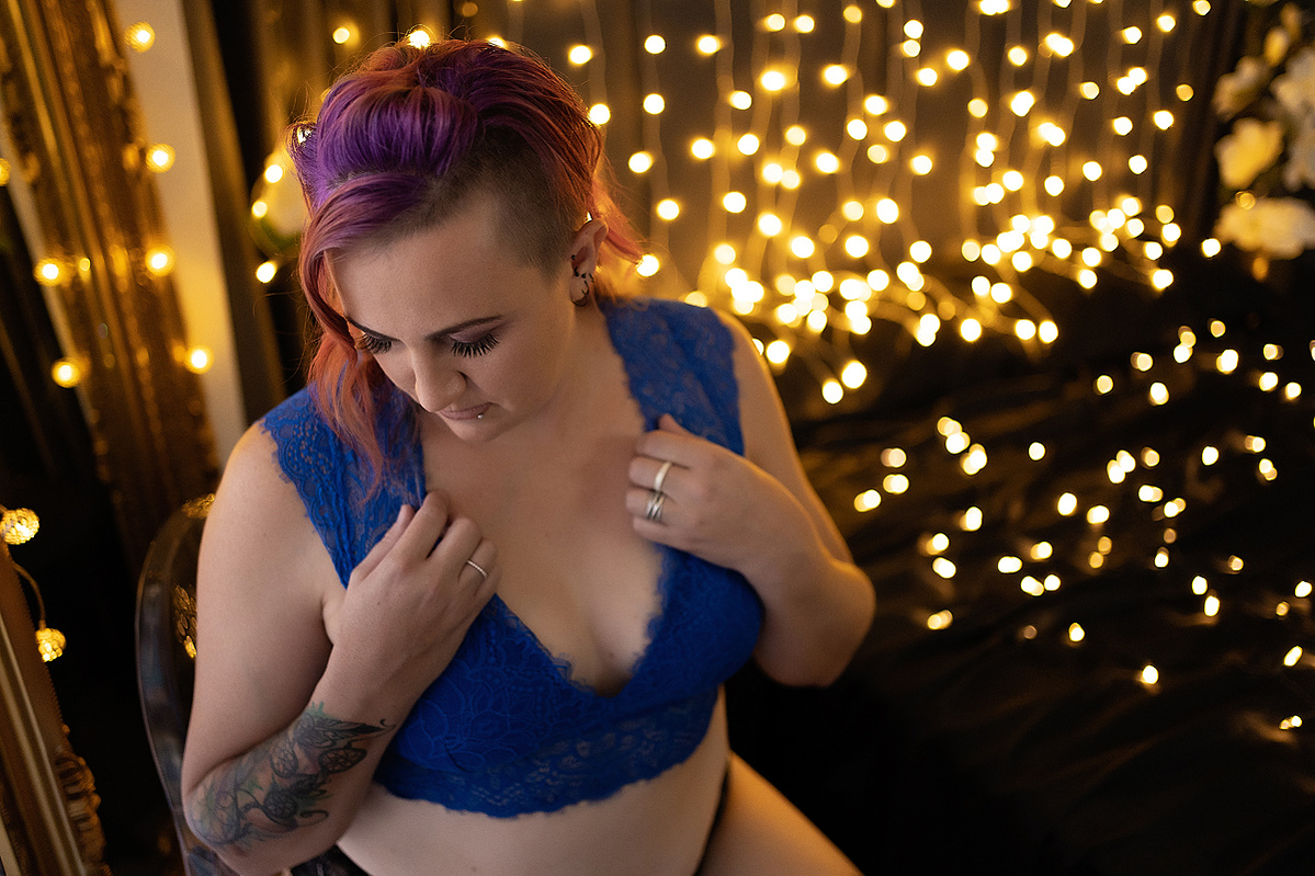 Townsville boudoir photography, Townsville boudoir photographer, boudoir photography Townsville, boudoir photographer Townsville, Townsville boudoir photos, fairy light boudoir shoot,