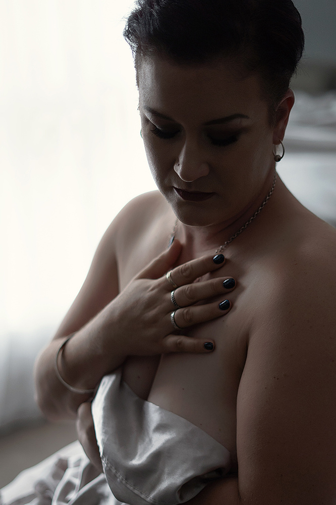 Townsville boudoir photography, Townsville boudoir photographer, boudoir photography Townsville, boudoir photographer Townsville, Townsville boudoir photos,