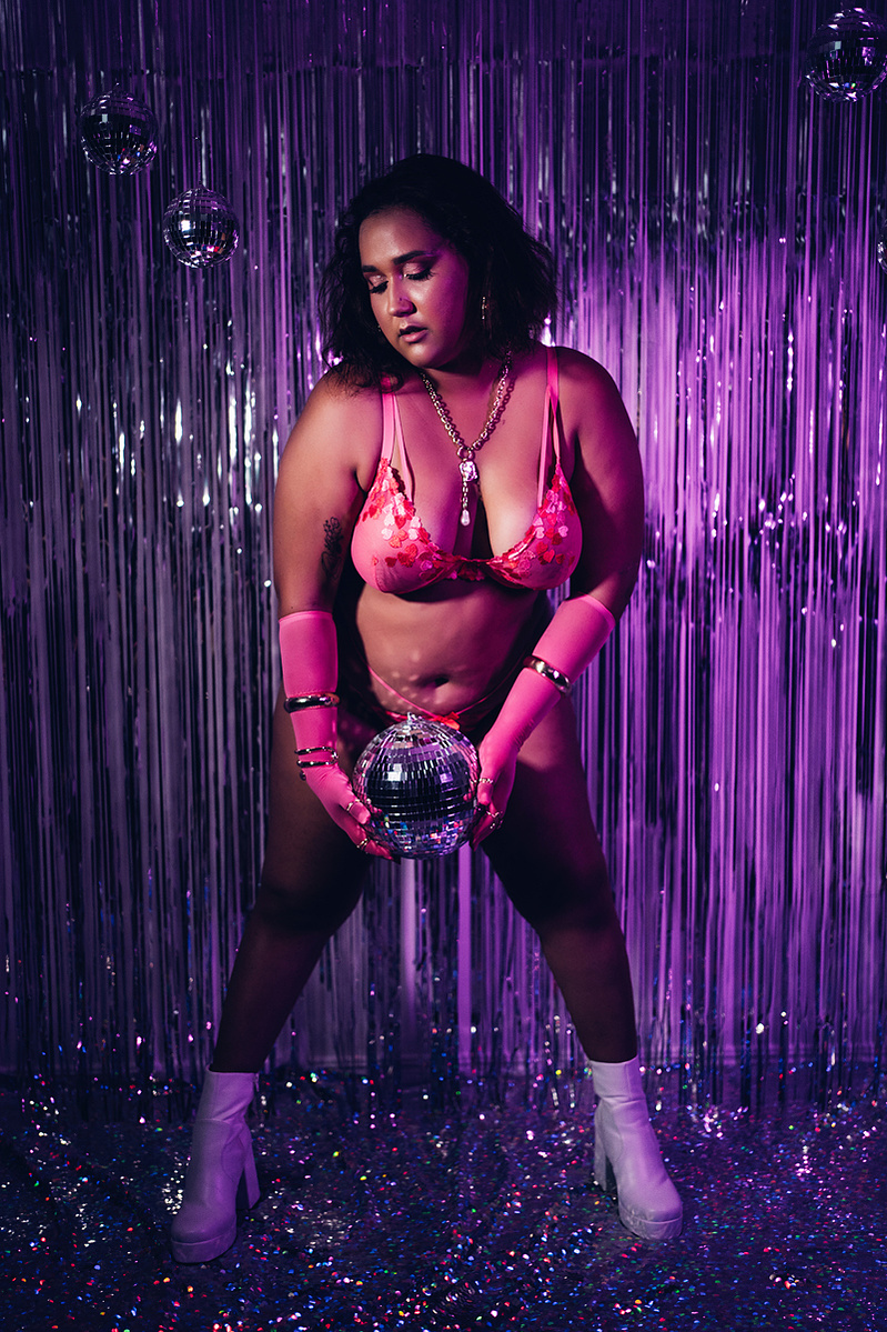 Townsville boudoir photography, Townsville boudoir photographer, boudoir photography Townsville, boudoir photographer Townsville, Townsville boudoir photos, disco boudoir shoot,