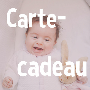 Carte cadeau photographe Paris bébé nouveau-né naissance à domicile