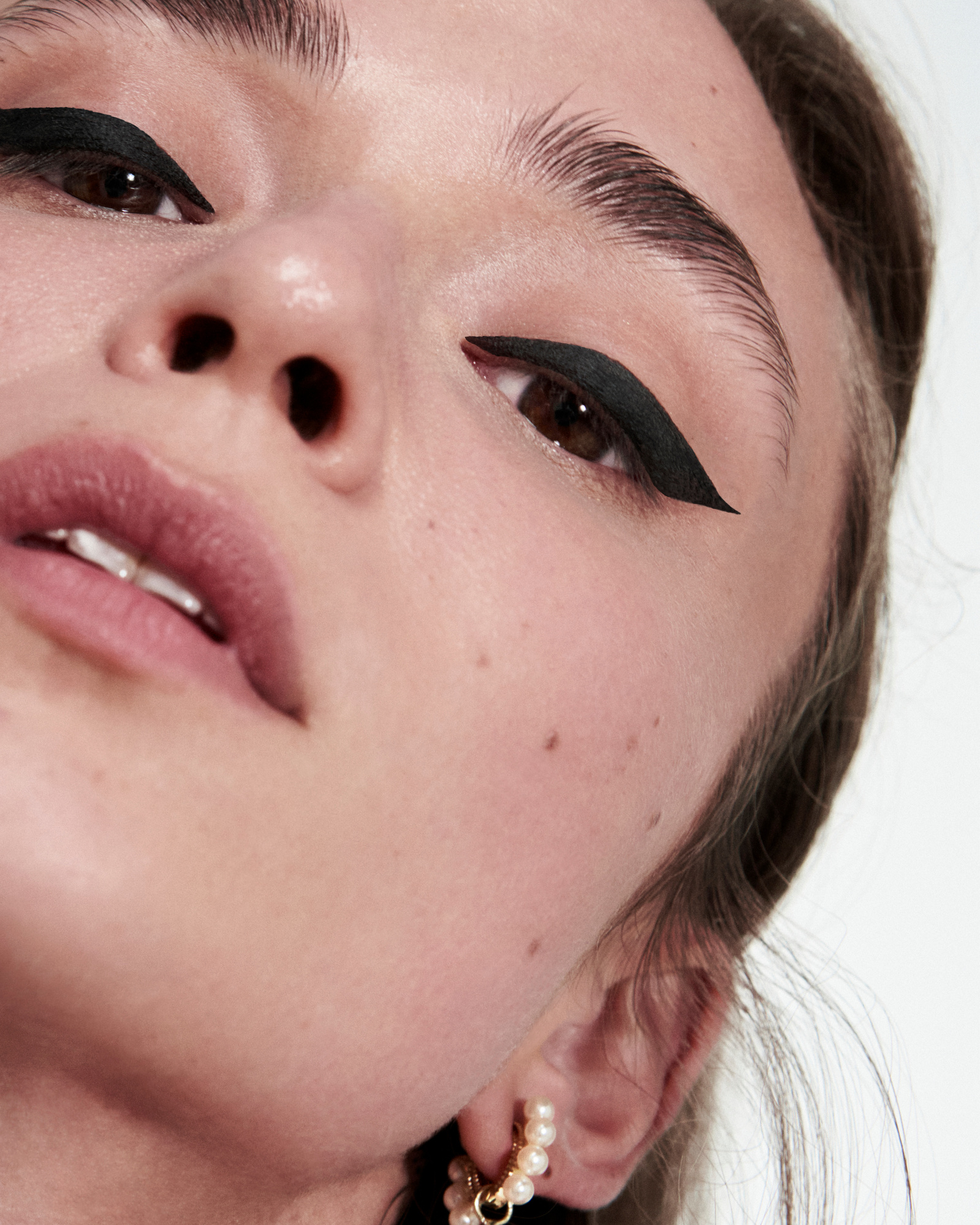 Eyeliner makeup
Patrick Glocker Photography
patrickglocker.com