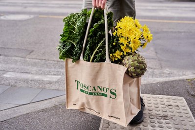 Eco tote filled with market-fresh produce in Melbourne – lifestyle branding photography by Marcie Raw