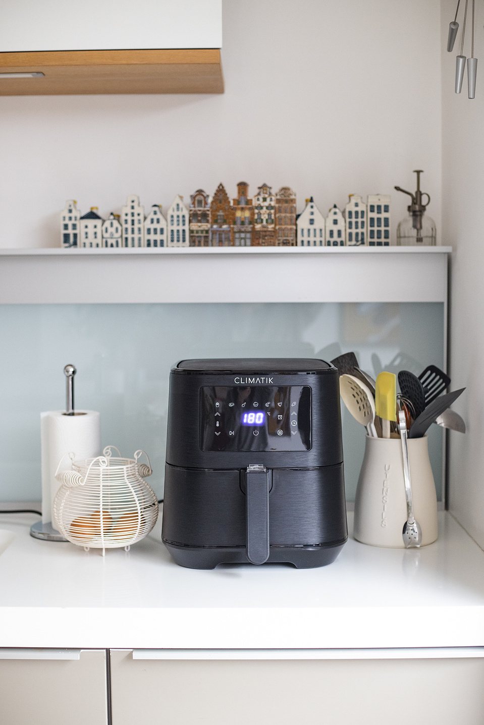Georgie Glass Photography, food photographer, product photographer, Manchester product photographer, Climatik, IPUK, air fryer, kitchen, home, utensils, eggs, kitchen roll