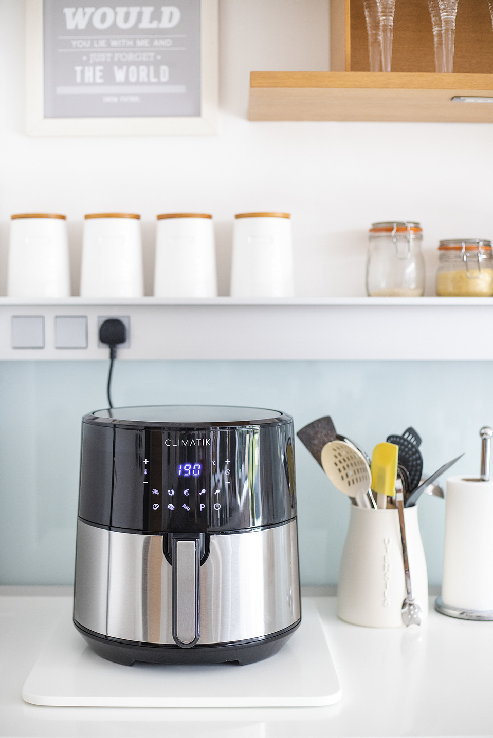 Georgie Glass Photography, food photographer, product photographer, Manchester product photographer, Climatik, IPUK, air fryer, kitchen, home, utensils 
