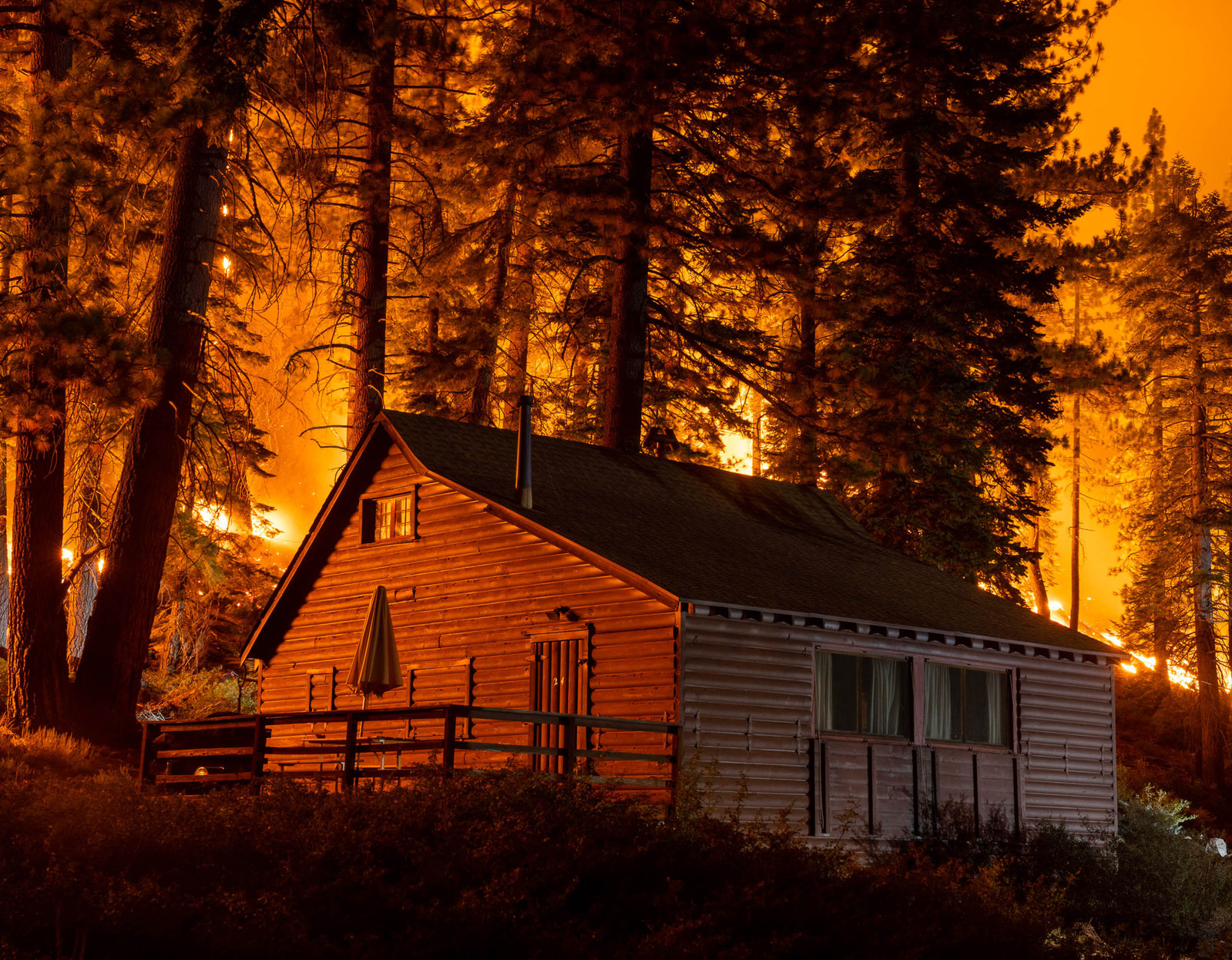 The Terrifying Choices Created by Wildfires / Photo by Kevin Cooley