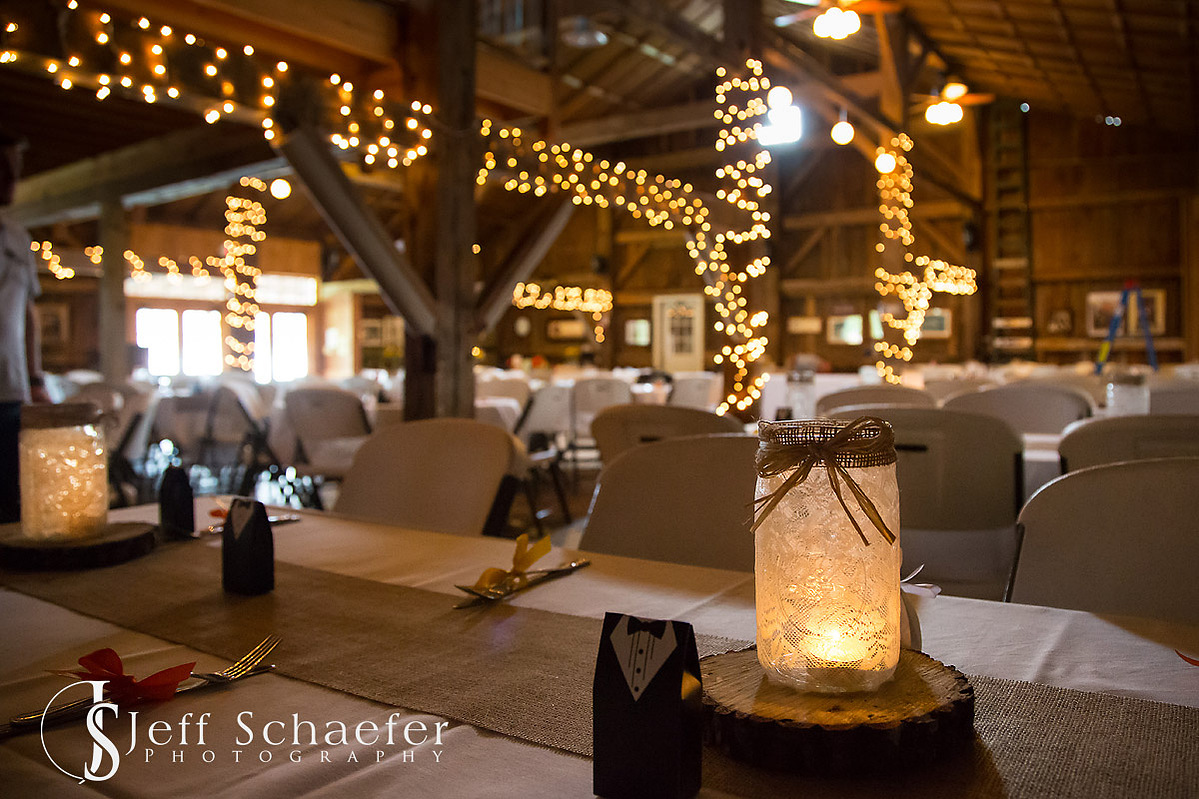 Niederman Family Farm barn wedding photos Jeff Schaefer Photography