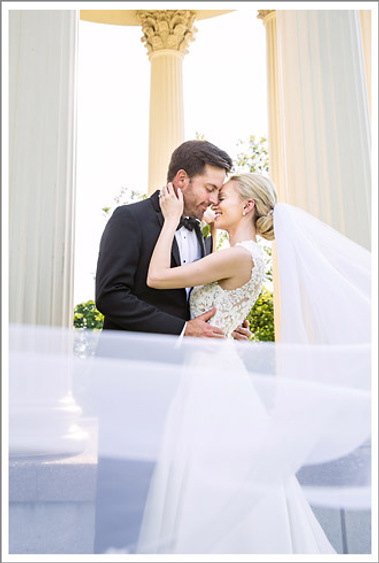 Cincinnati wedding photography of bride and groom in Cincinnati, Ohio