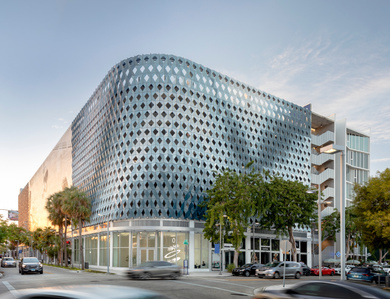 Basel Almisshal’s photography captures the bold design of Miami’s City View Garage, created by IwamotoScott and Leong Leong. Showcasing its vibrant façade and striking geometric lines, the project stands as a statement of cutting-edge urban architecture.
