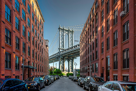 Contours that challenge. Manhattan’s West Side skyline is punctuated by VIA 57 West, a bold hybrid of courtyard and skyscraper. Its slanted glass profile and clustered towers narrate a fresh urban typology.
#StudioBasel #NYC #Architecture #DesignInnovatio