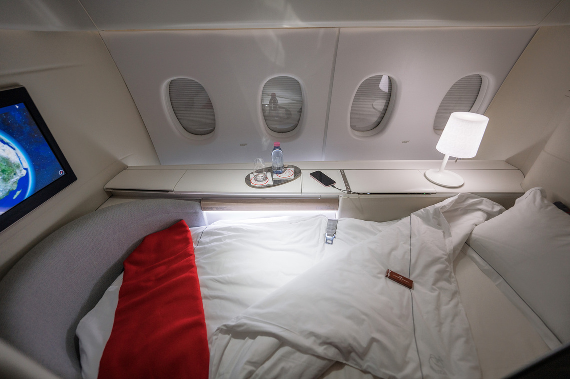 Air France 777-300ER La Première First Class Bed