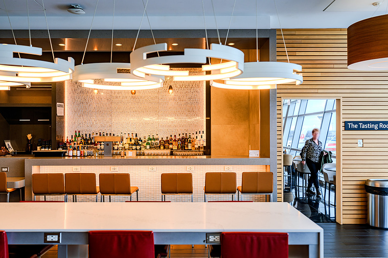 The Tasting Room at Greenwich Lounge