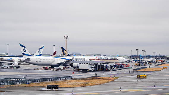 JFK Apron View During Taxi
