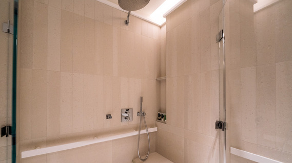 Air France 777-300ER La Première First Class Arrival Lounge Shower Room