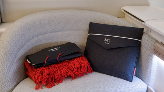 Air France 777-300ER La Première First Class Amenities