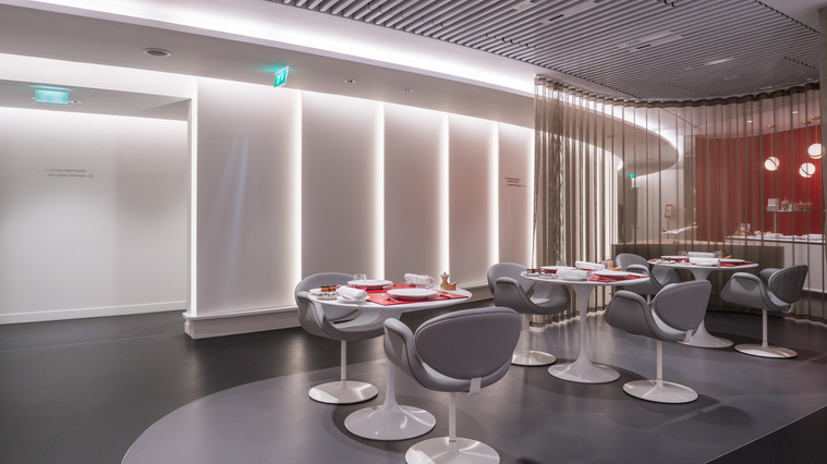 Air France 777-300ER La Première First Class Arrival Lounge
