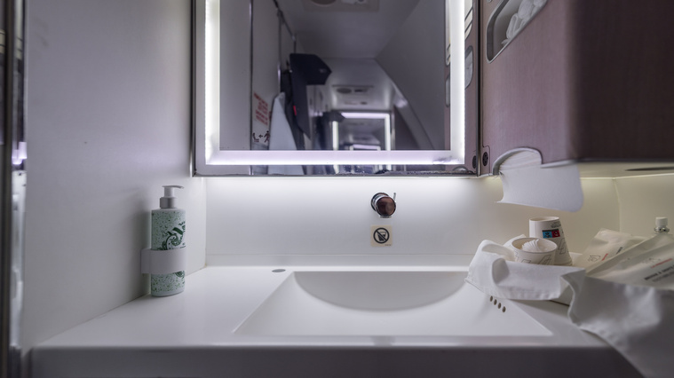 Air France 777-300ER La Première First Class Lavatory