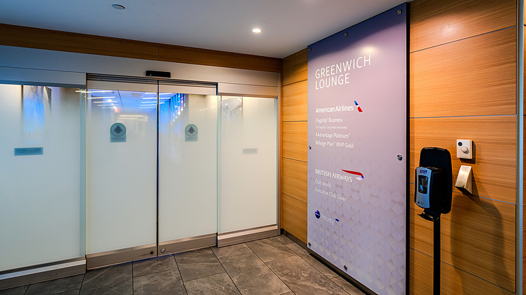 Entrance of Greenwich Lounge at JFK T8