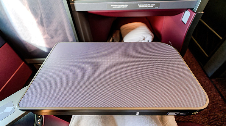 Japan Airlines A350-1000 Business Class Table