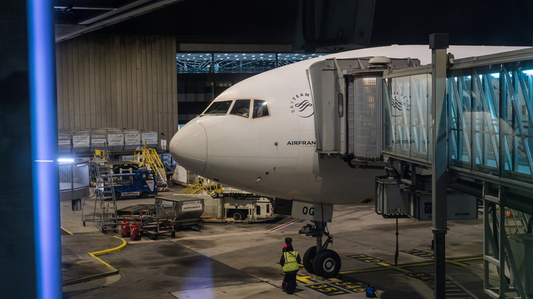 Air France 777-300ER F-GSQG at Paris Charles de Gaulle Airport (CDG)