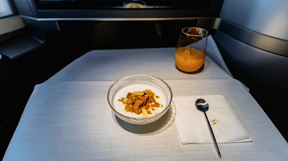 STARLUX A350-900 Business Class Breakfast