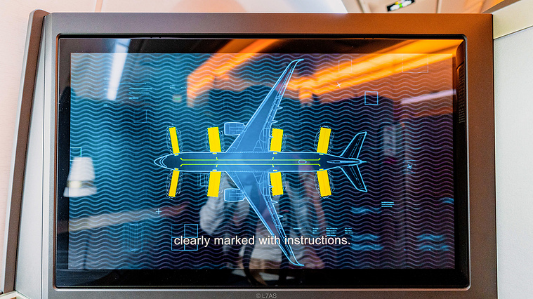 STARLUX A350-900 Safety Video