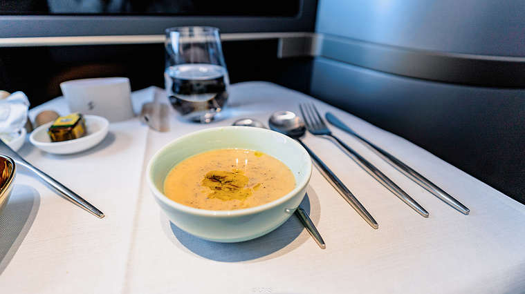 STARLUX A350-900 Business Class Soup