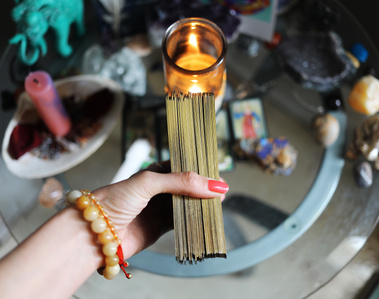 high priestess, clairvoyant, raven adams, lead with energy, psychic, medium, 5th dimension, energy healer
