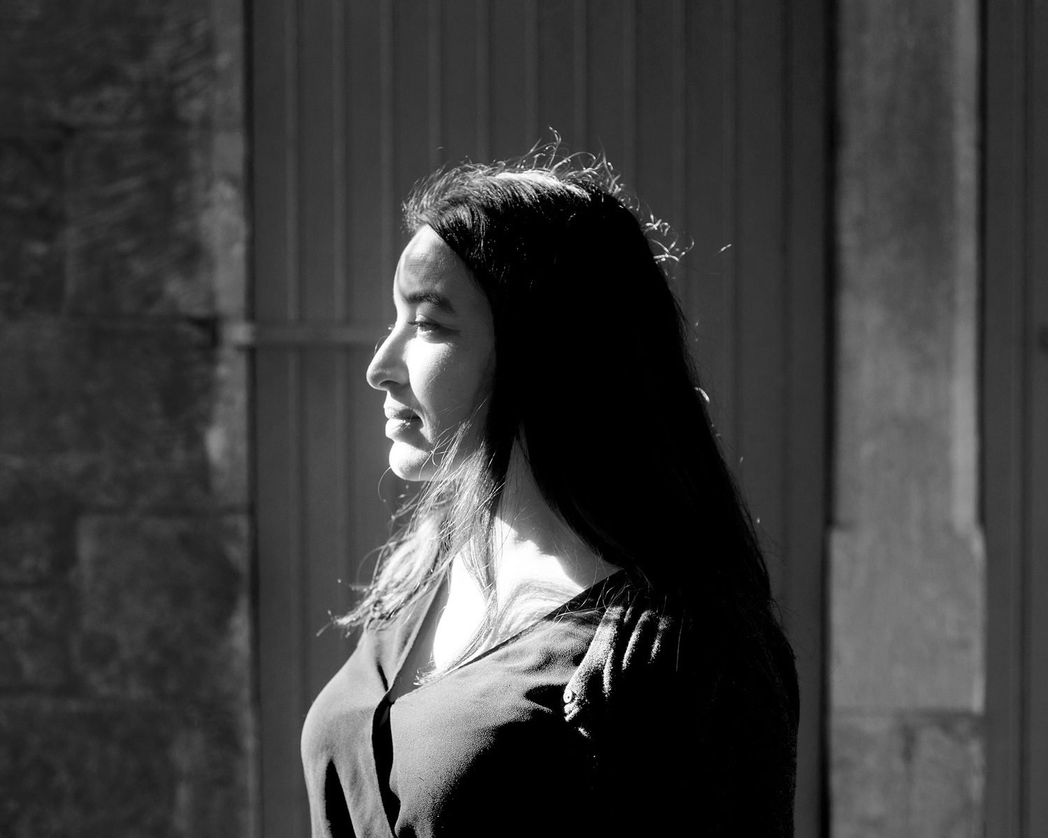 Portrait de femme en noir et blanc