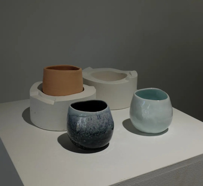 “同 | 不同; Same, yet not ”, 2918/2019 stoneware, plaster, gas fired.
“玄. 土 -- 陶瓷生活茶器展; 策展人:李程;  2021年10月, 中國魯迅美術學院