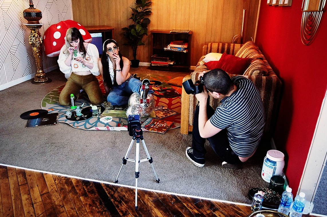 Behind-the-scenes shots from the 420 Puff and Pose networking event captured by photographer MFFPHOTOGRAPHY.