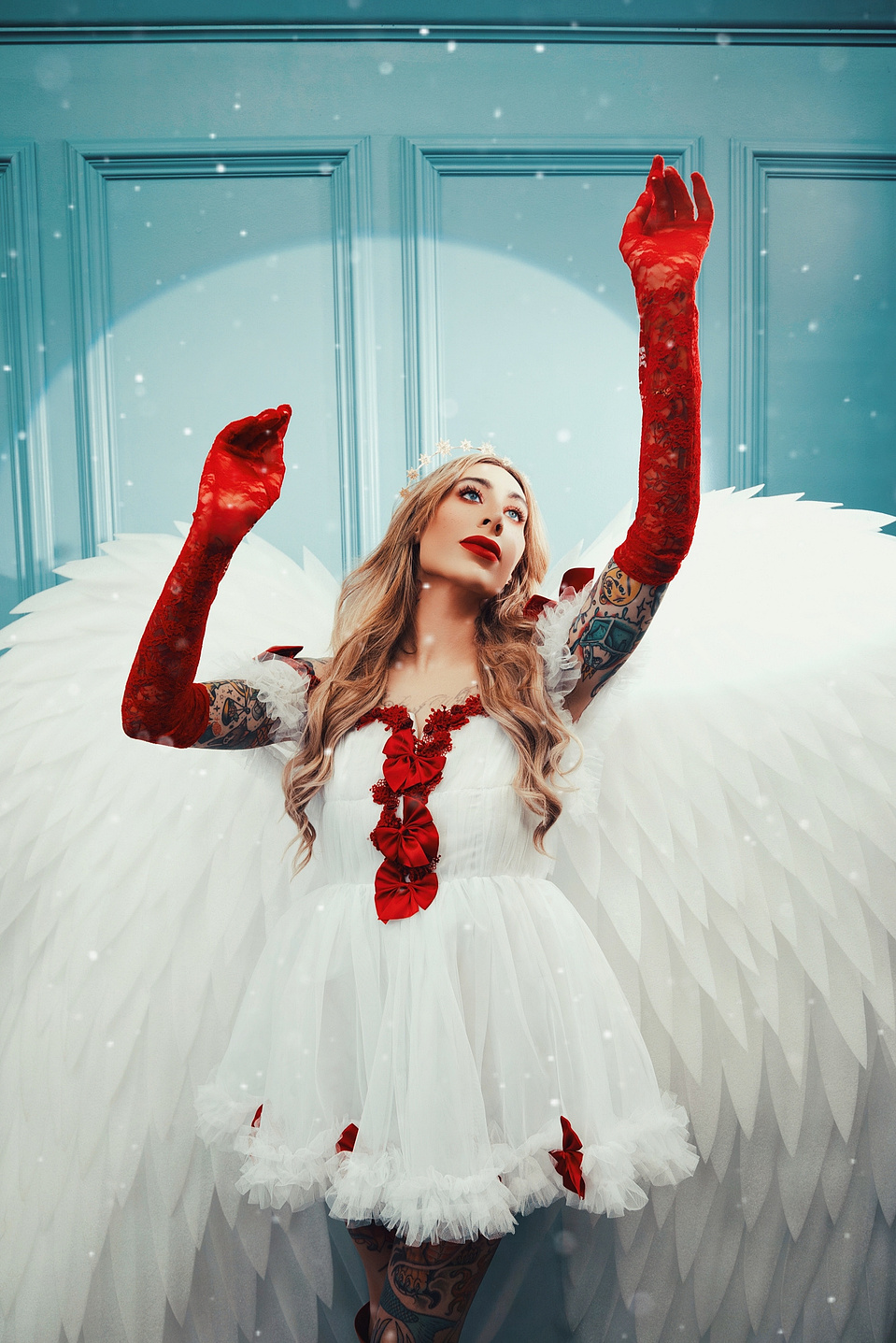 Brittany Pozen captured by female photographer MFFPHOTOGRAPHY in Long Island, NY—elegant holiday portraits highlighting beauty and creativity.