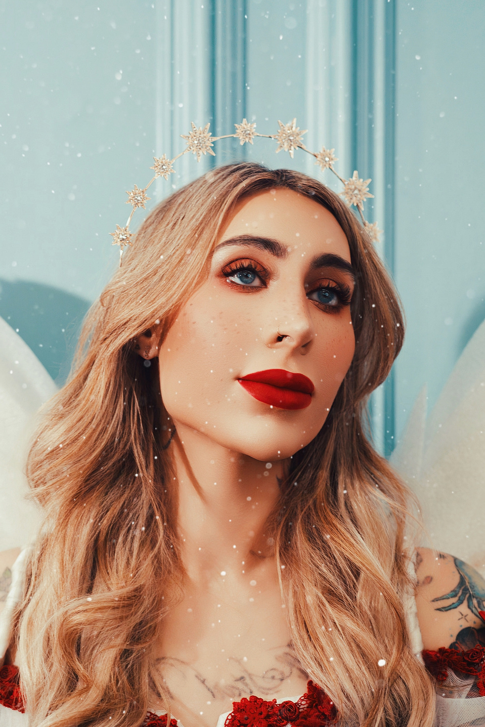 Brittany Pozen captured by female photographer MFFPHOTOGRAPHY in Long Island, NY—elegant holiday portraits highlighting beauty and creativity.
