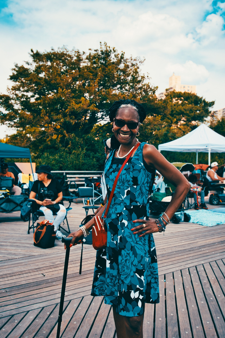Street photography captured in Coney Island during the Long Island Film Club photo walk by NYC-based female photographer MFFPHOTOGRAPHY.
