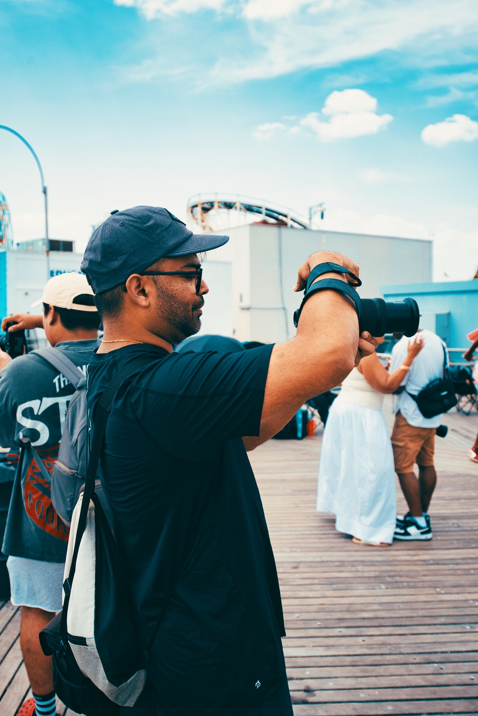 Street photography captured in Coney Island during the Long Island Film Club photo walk by NYC-based female photographer MFFPHOTOGRAPHY.